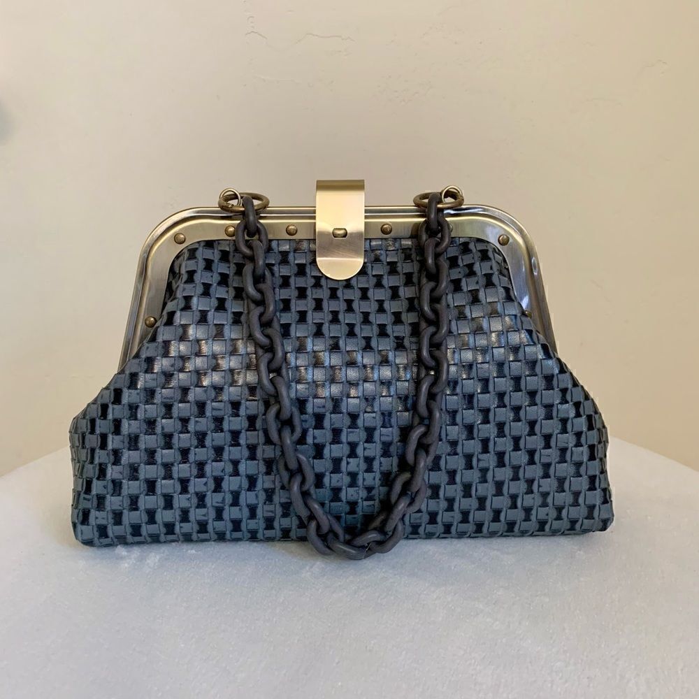 Chic Design Handmade Genuine Woven Leather Push Lock Clutch/Wristlet/Crossbody
